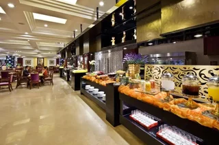 Пекин: Beijing International Hotel