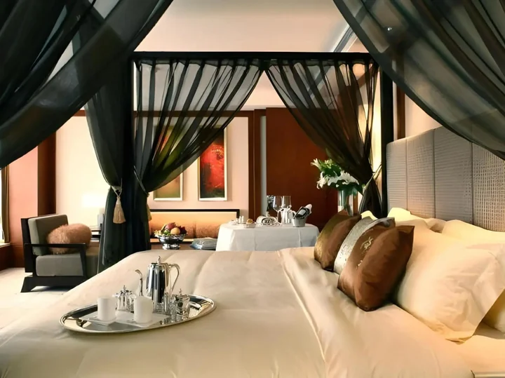 Пекин: Beijing International Hotel