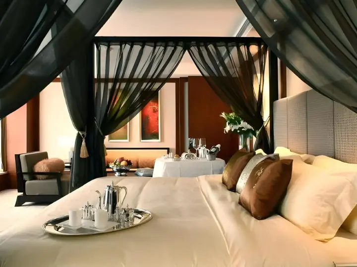 Пекин: Beijing International Hotel