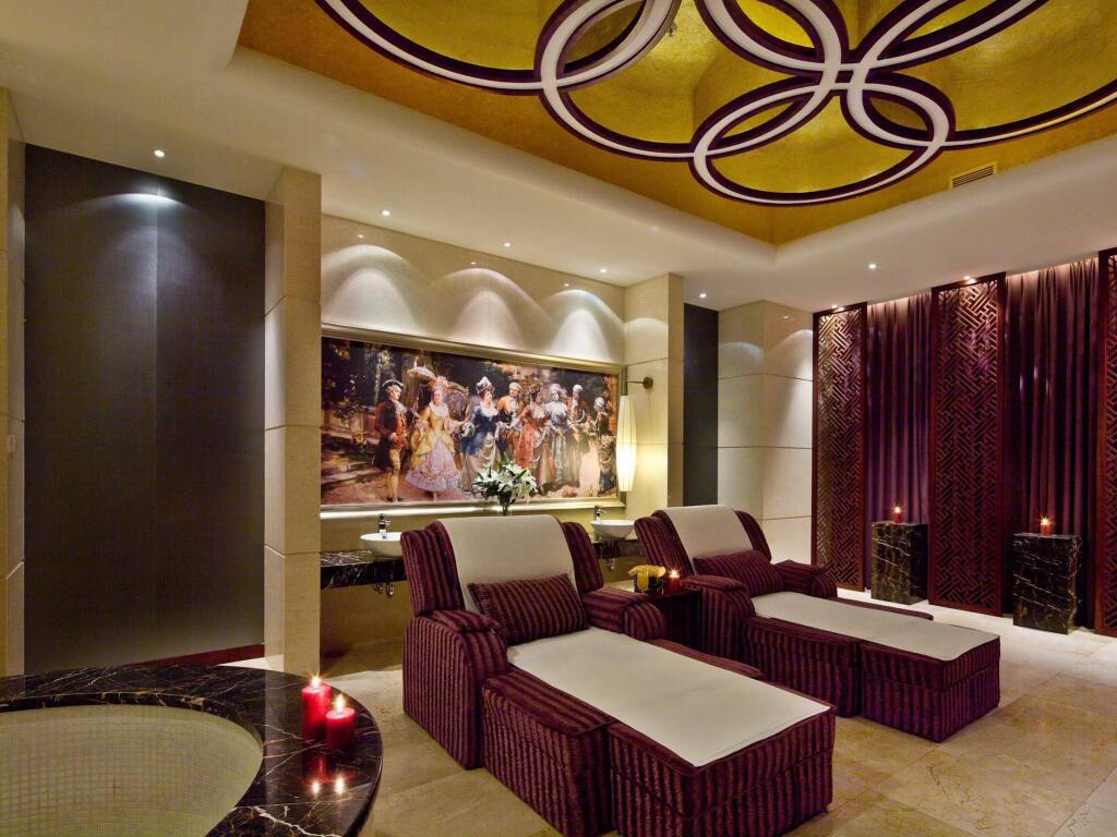 Пекин: Beijing International Hotel