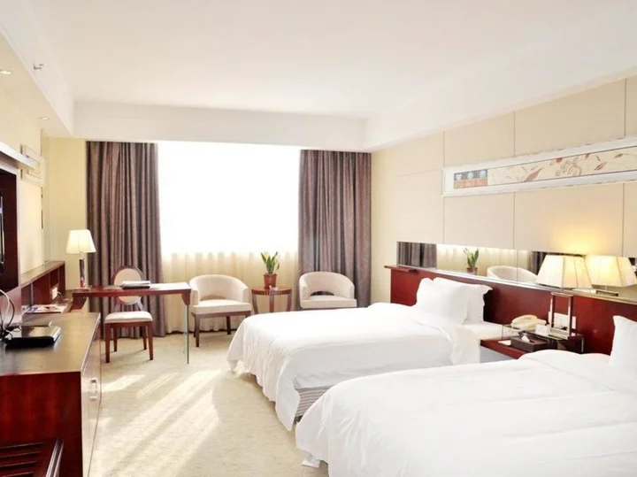 Фошань: Ceramics International Hotel