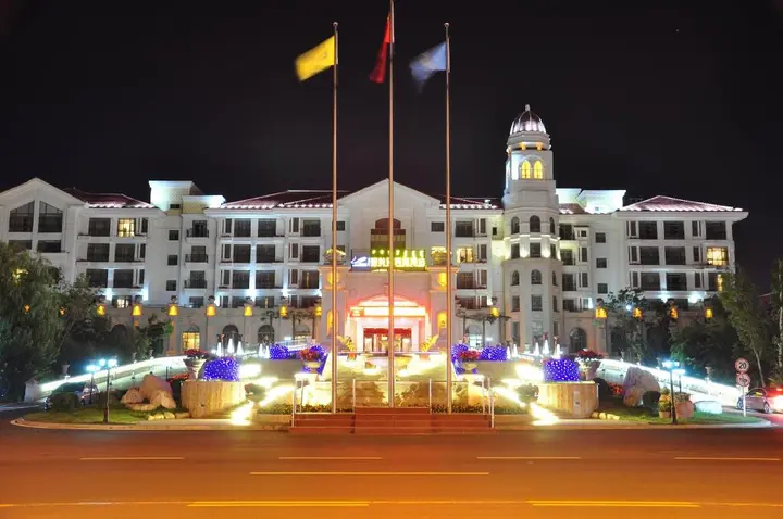 Тунляо: Country Garden Phoenix Hotel Tongliao