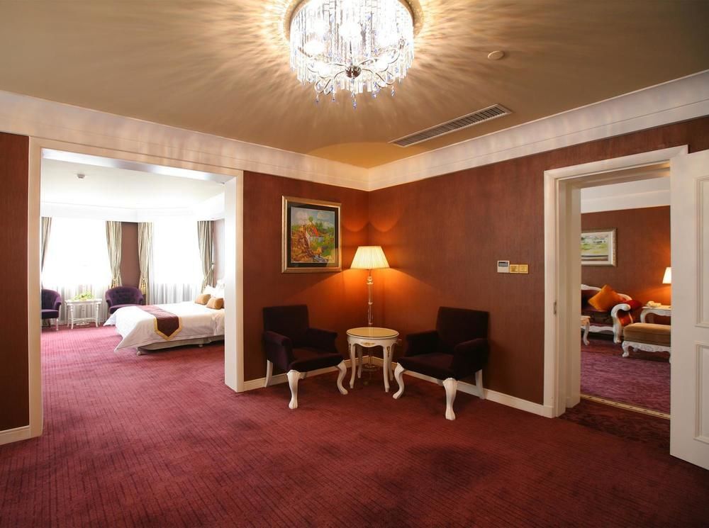 Джиангме: Taishan Country Garden Phoenix Hotel