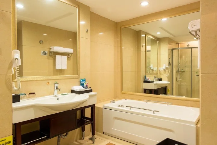 Шаогуань: Phoenix Hotel Shaoguan