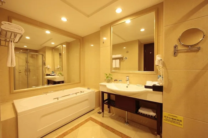 Шаогуань: Phoenix Hotel Shaoguan