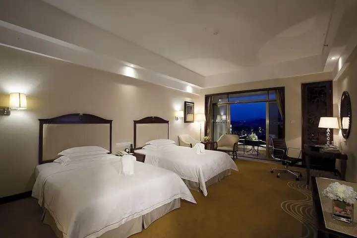 Шаогуань: Phoenix Hotel Shaoguan