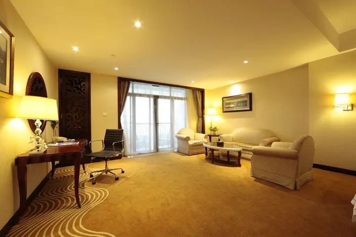 Шаогуань: Phoenix Hotel Shaoguan