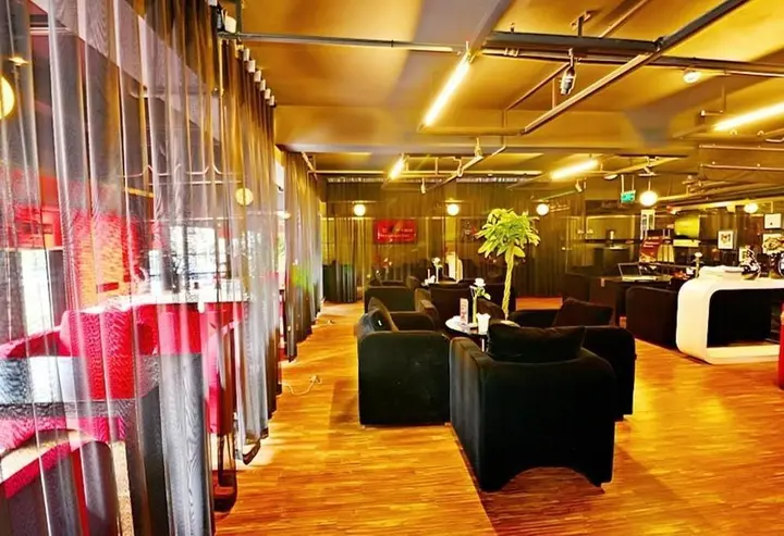 Лешан: Leshan Celebrity Hotel