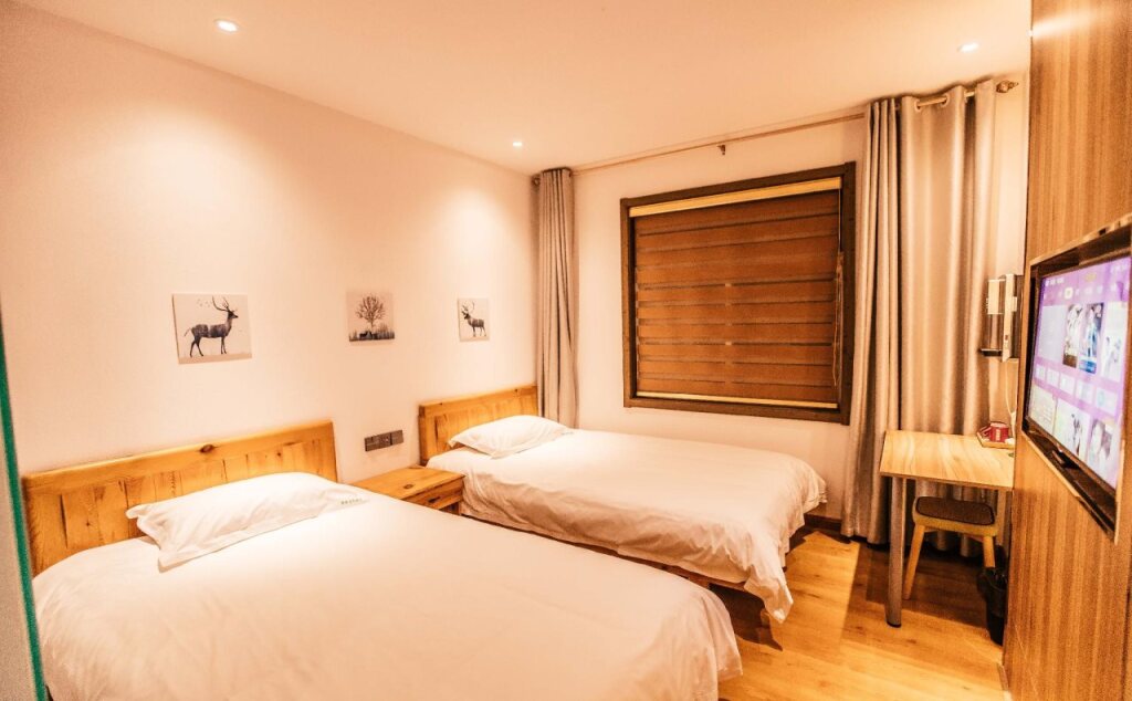 Цзинин: Qufu International Youth Hostel