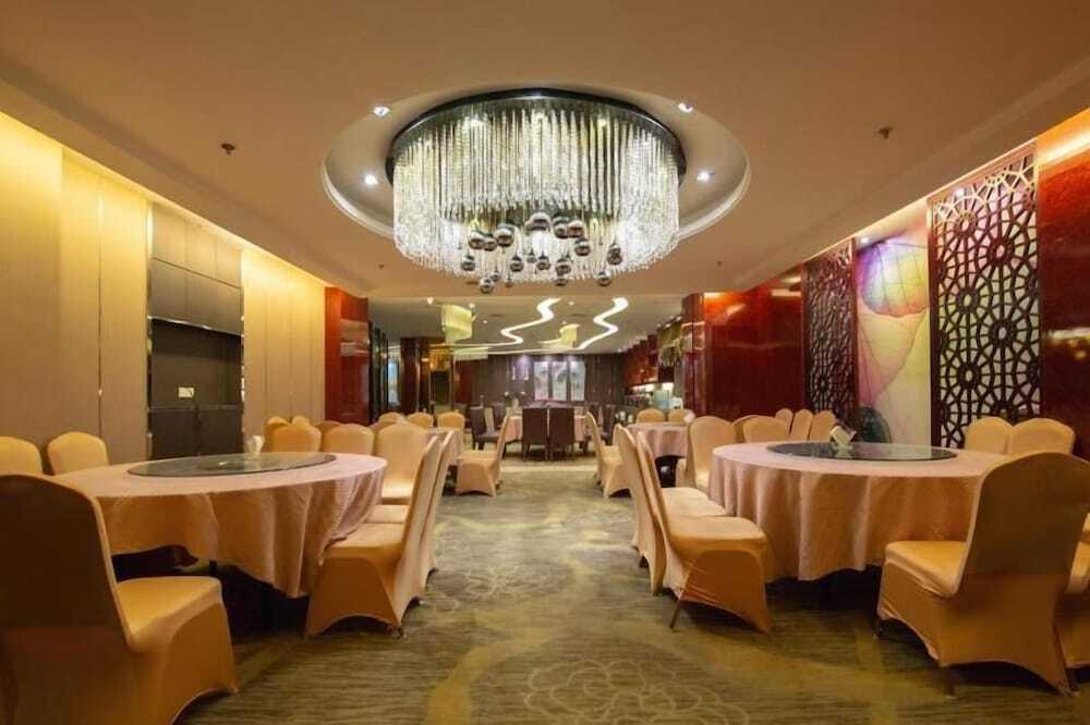Чунцин: Minshan Yuanlin Grand Hotel
