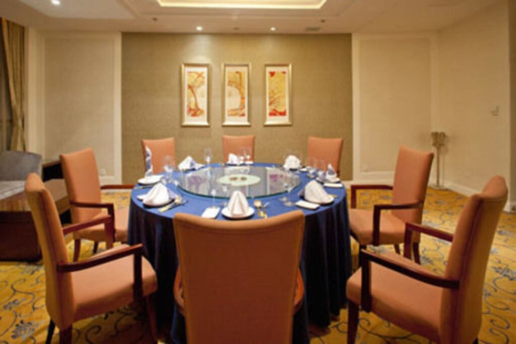 Циндао: Grand New Century Hotel