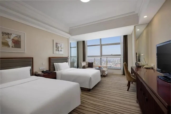 Циндао: Grand New Century Hotel