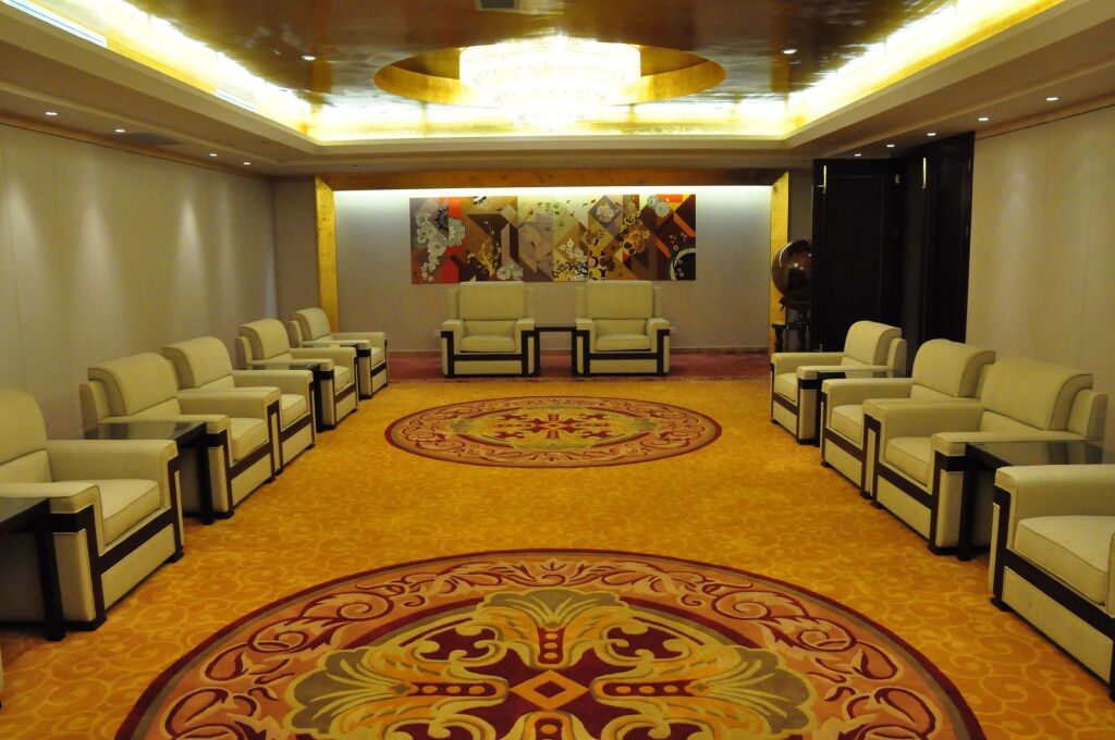 Циндао: Grand New Century Hotel