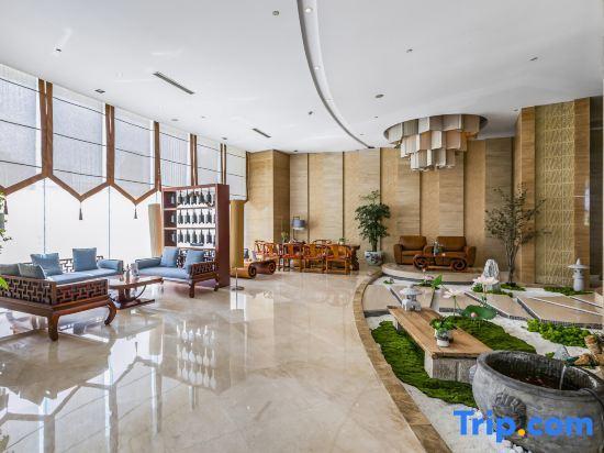 Циньхуандао: Grand Hotel Qinhuang