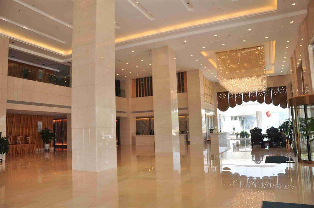 Наньнин: New Cozy Harbour Hotel