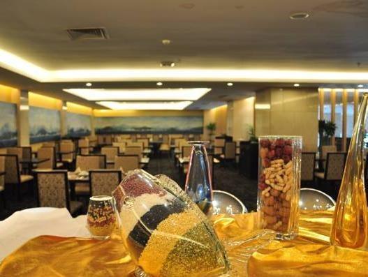 Наньнин: New Cozy Harbour Hotel