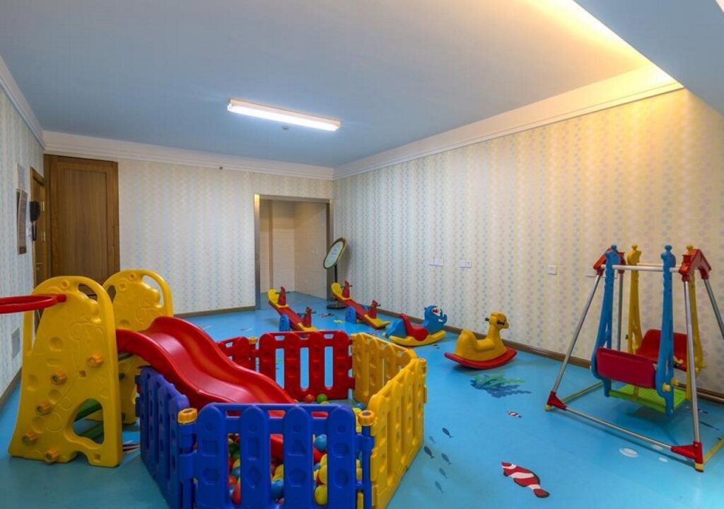 Циньхуандао: Peninsula Season Hotel Apartment