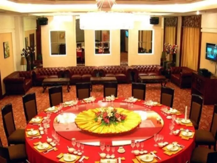 Наньпин: Wuyi Mountain Jingmin Golf Hotel