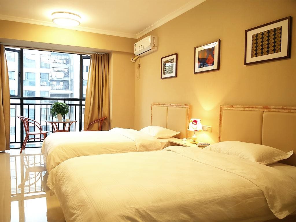 Чжанцзяцзе: Bajie Youth Hostel(Tianmenshan Train Station)