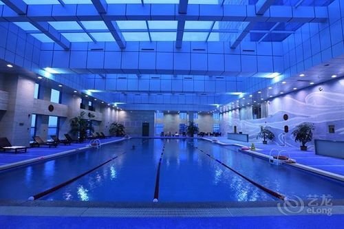 Цзинин: Sun Plaza International Hotel