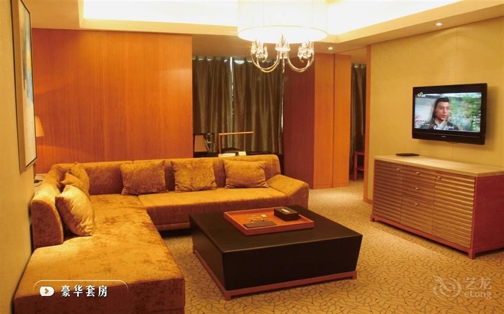 Цзинин: Sun Plaza International Hotel