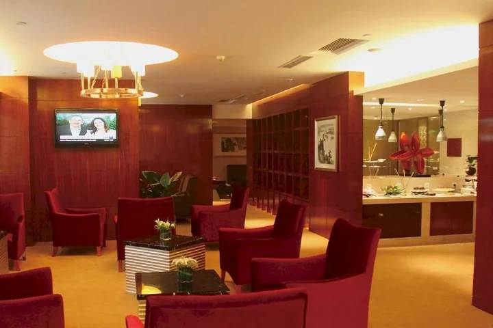 Цзинин: Sun Plaza International Hotel