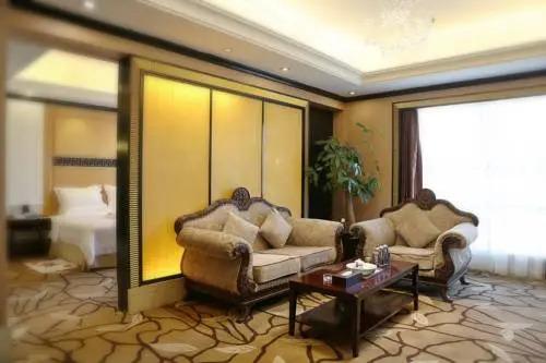 Шэньчжэнь: Royal Century Hotel