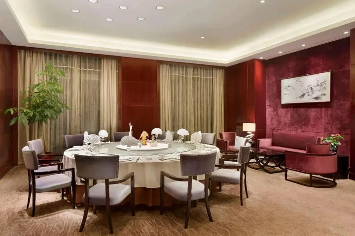 Ляньюньган: Ramada Plaza Lianyungang