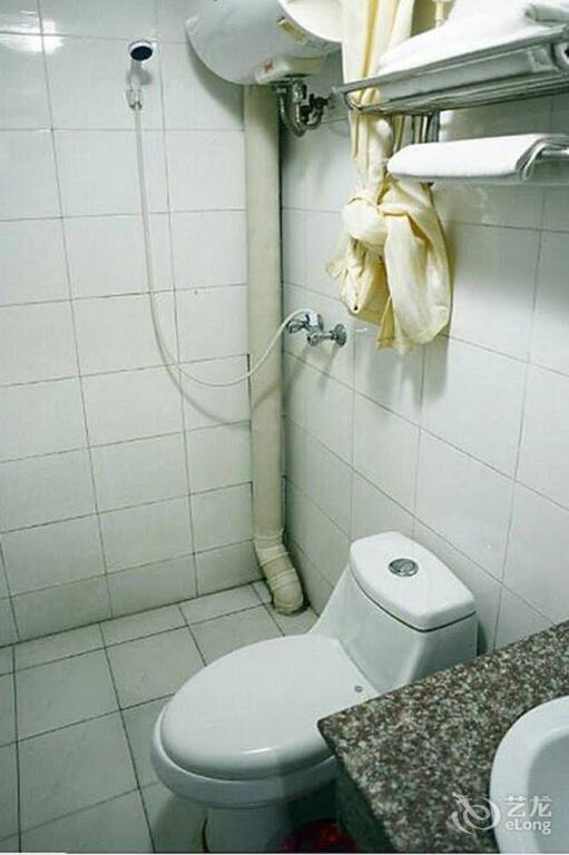 Шанхай: Shanghai Huazhouyuan Hotel