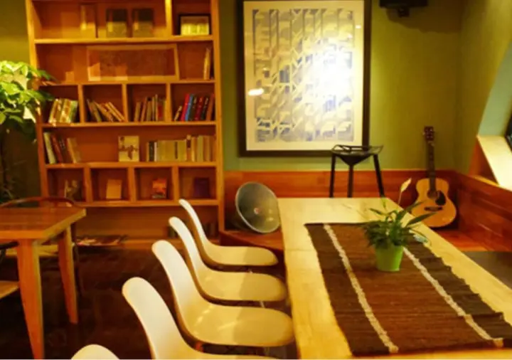 Наньнин: Nanning Travelling With Hostel