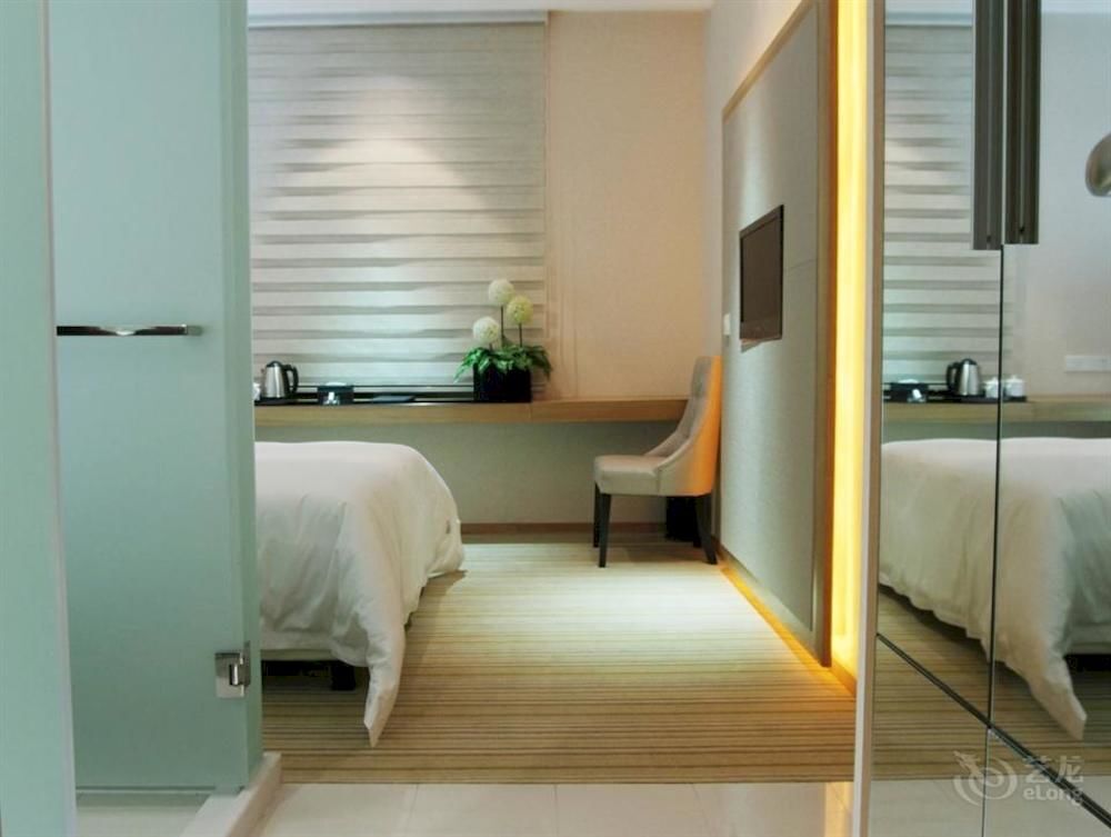 Ухань: Wuhan Yuntai 6 Plus 1 Hotel