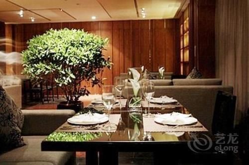 Ухань: Wuhan Yuntai 6 Plus 1 Hotel