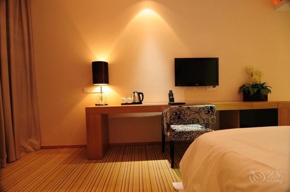 Ухань: Wuhan Yuntai 6 Plus 1 Hotel