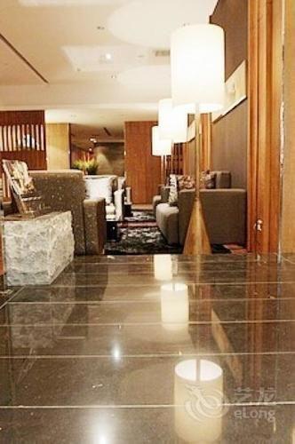 Ухань: Wuhan Yuntai 6 Plus 1 Hotel