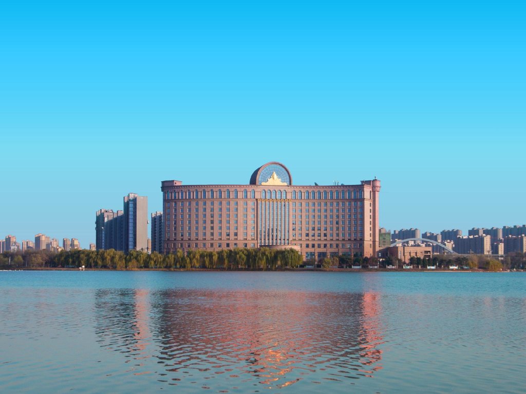 Таншань: Grand Metropark Guofeng Hotel Tangshan