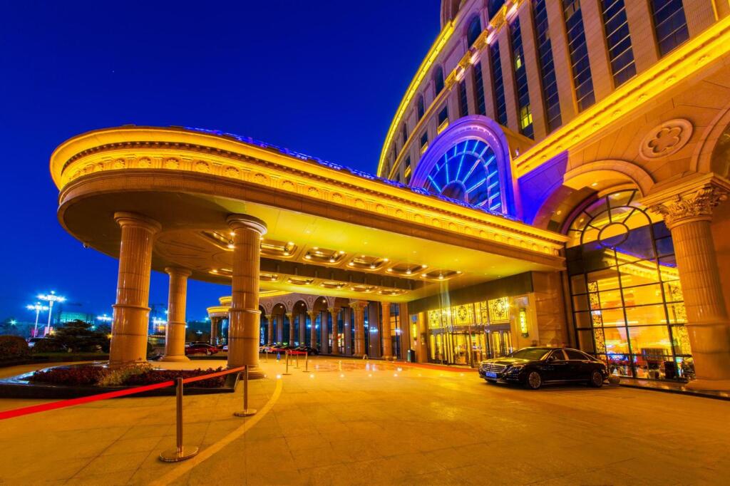 Таншань: Grand Metropark Guofeng Hotel Tangshan