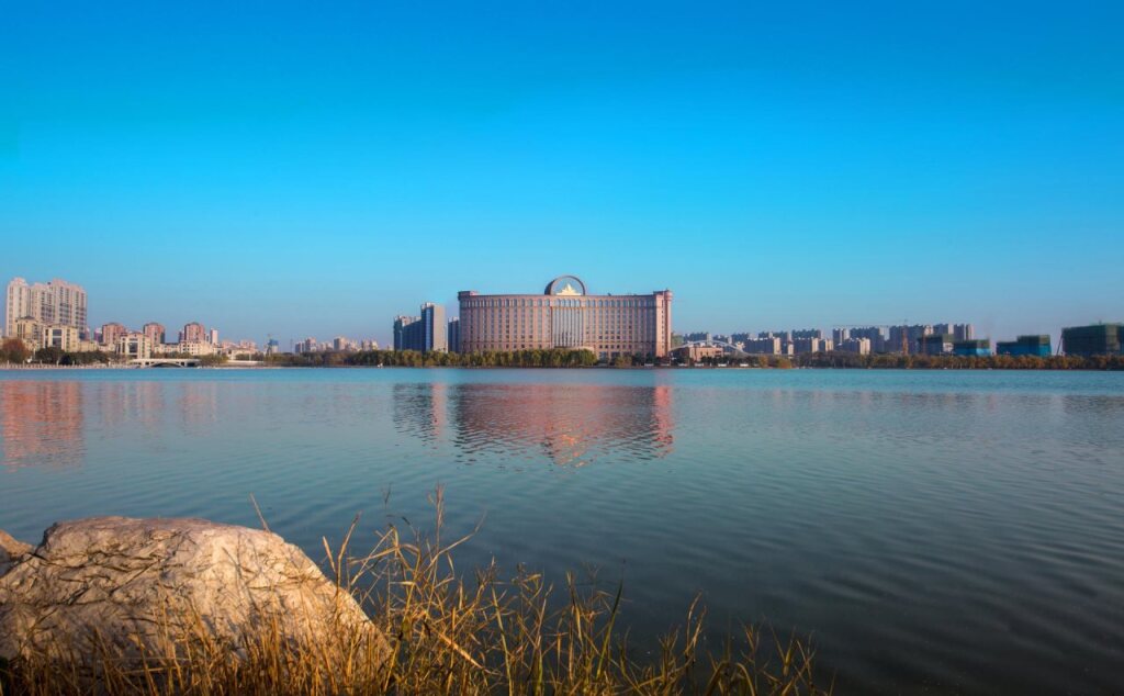 Таншань: Grand Metropark Guofeng Hotel Tangshan