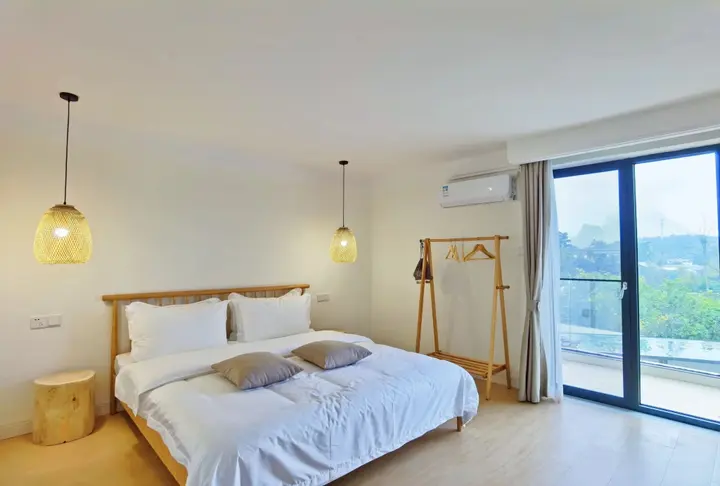 Яншо: Riverside Retreat Hotel