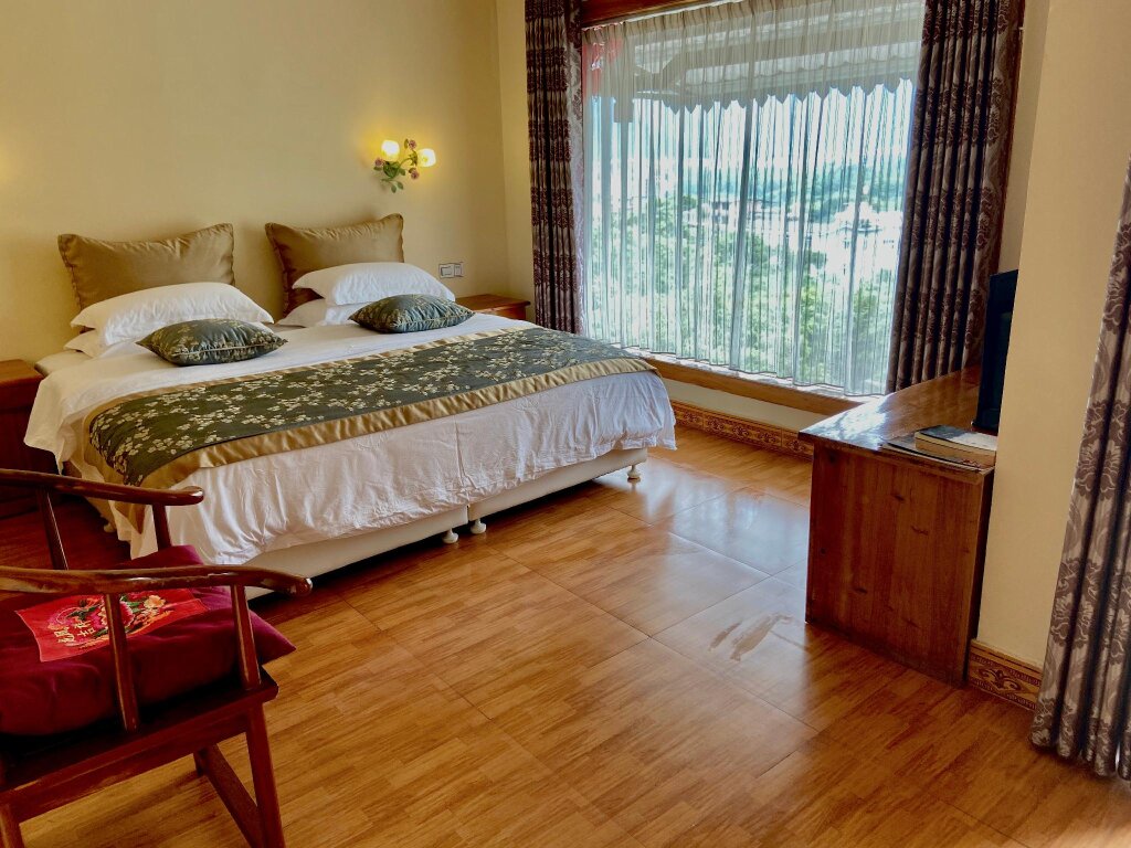 Яншо: Riverside Retreat Hotel