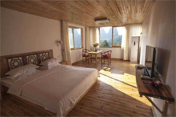 Яншо: Riverside Retreat Hotel