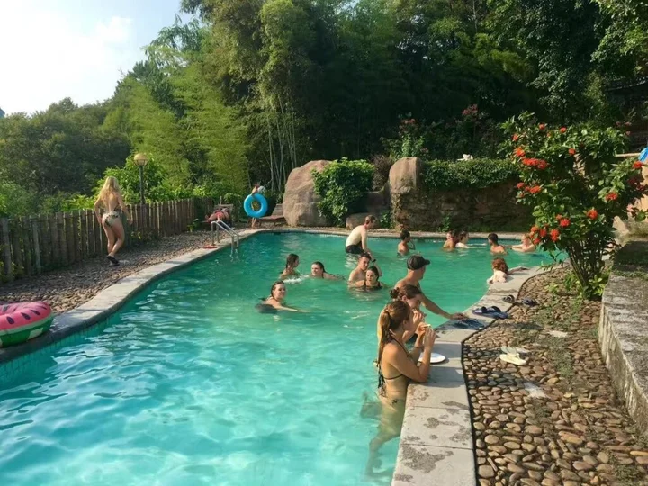 Яншо: Riverside Retreat Hotel