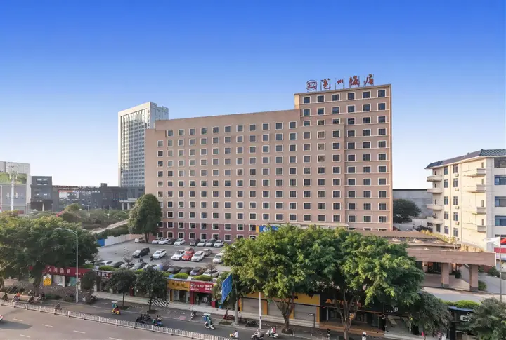 Наньнин: Nanning Yongzhou Hotel