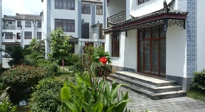 Баошань: Yunshangsiji Fairyland Hotel of Tengchong Jadeite