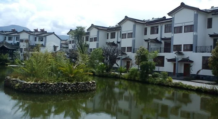 Баошань: Yunshangsiji Fairyland Hotel of Tengchong Jadeite