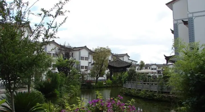 Баошань: Yunshangsiji Fairyland Hotel of Tengchong Jadeite