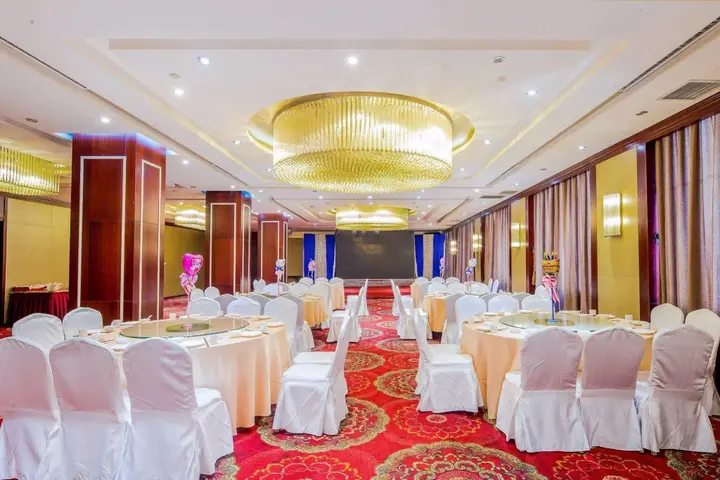 Цзиньчжун: Fengyan Jianguo Hotel