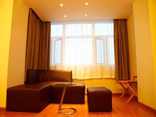 Чэнду: JI Hotel Wuhou