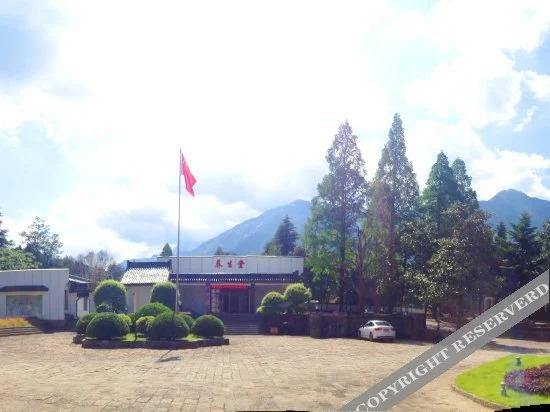 Хуаншань: Shanghai Federation of Trade Unions Huangshan Resort