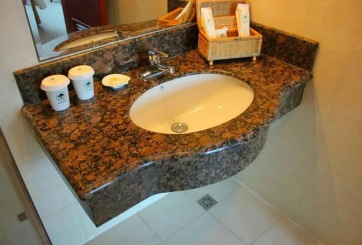 Шанхай: GreenTree Inn ShangHai WuNing Road ZhenPing Road Metro Station Busines