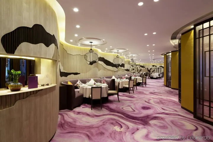 Гонконг: Crowne Plaza Hong Kong Kowloon East by IHG